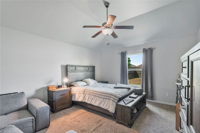 9422 English Oak Dr, Corpus Christi, TX 78410