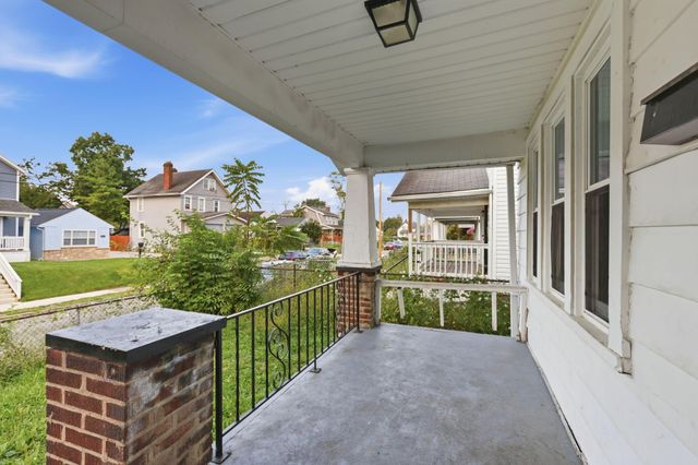 1482 E 26th Avenue, Columbus, OH 43211