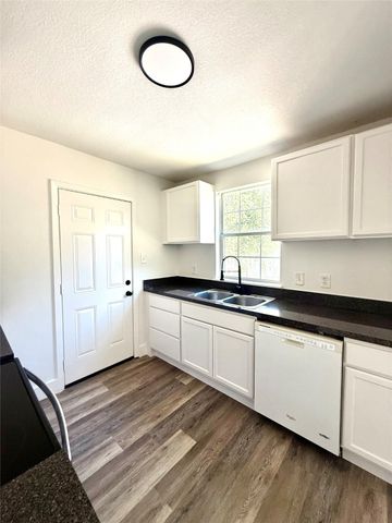 7416 Llano Avenue, Fort Worth, TX 76116