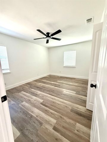 7416 Llano Avenue, Fort Worth, TX 76116