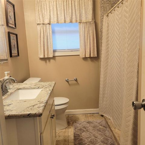8534 Dillon Street, Houston, TX 77061