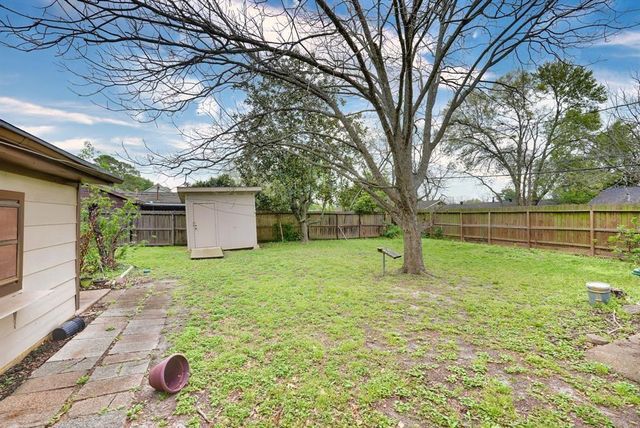 8534 Dillon Street, Houston, TX 77061