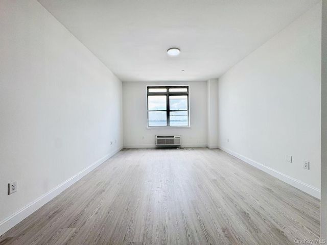 1434 110th Street 5I, College Point, NY 11356