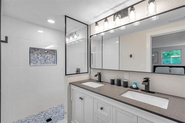 1515 BELLEAIR RD, Clearwater, FL 33756