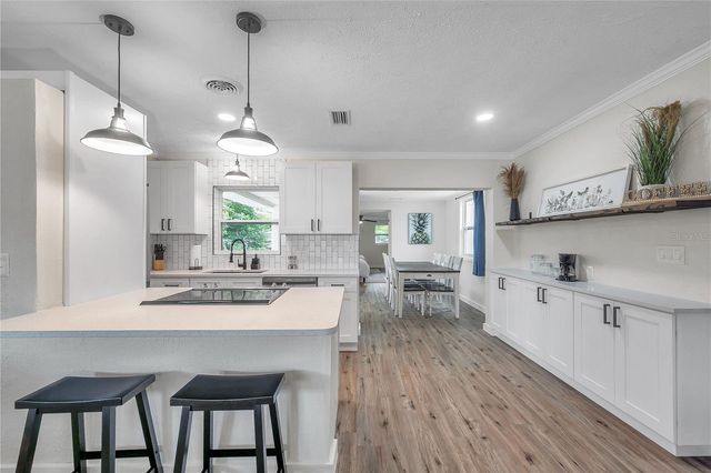 1515 BELLEAIR RD, Clearwater, FL 33756