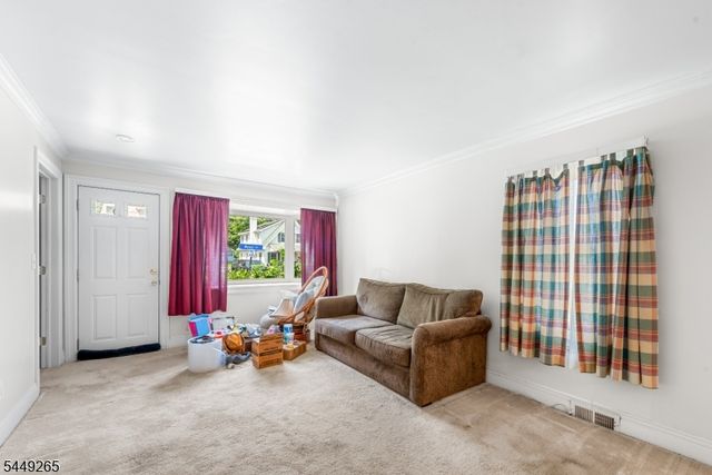 43 Mason Ave, Newton Town, NJ 07860
