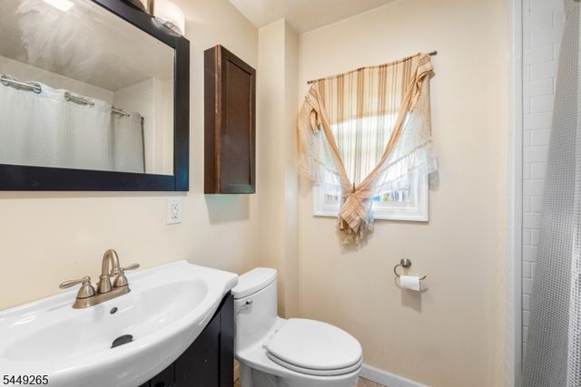 43 Mason Ave, Newton Town, NJ 07860