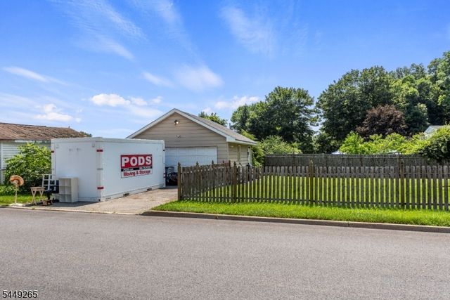 43 Mason Ave, Newton Town, NJ 07860