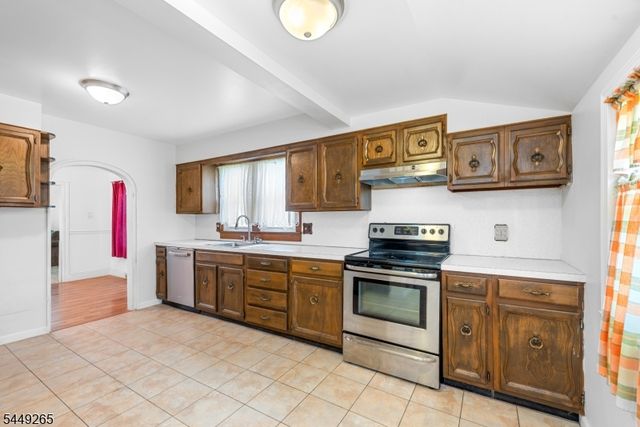 43 Mason Ave, Newton Town, NJ 07860