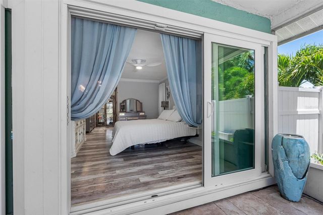 7992 BAYSHORE DRIVE, Seminole, FL 33776