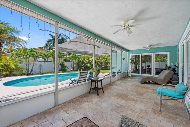 7992 BAYSHORE DRIVE, Seminole, FL 33776