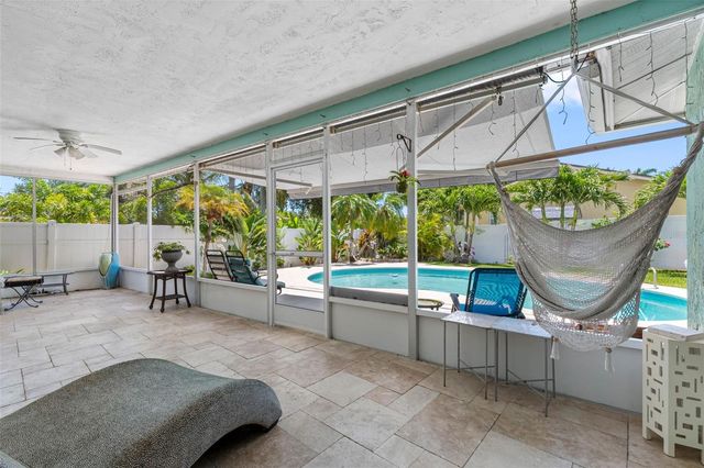 7992 BAYSHORE DRIVE, Seminole, FL 33776