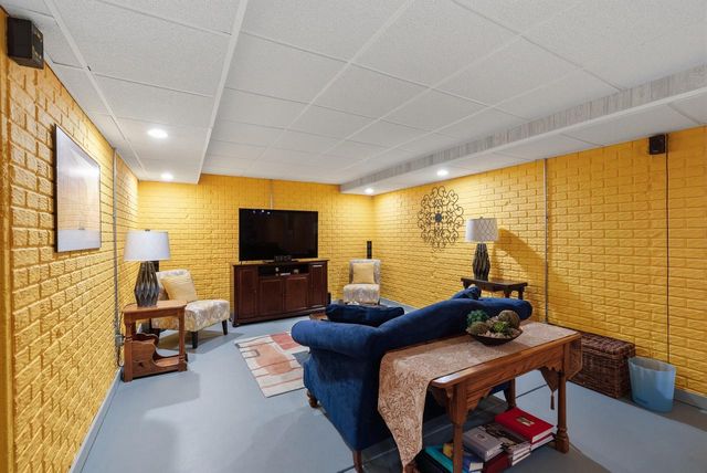 9518 State Highway 144, Kewaskum, WI 53040