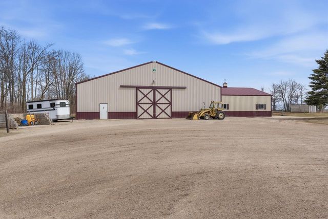 9518 State Highway 144, Kewaskum, WI 53040