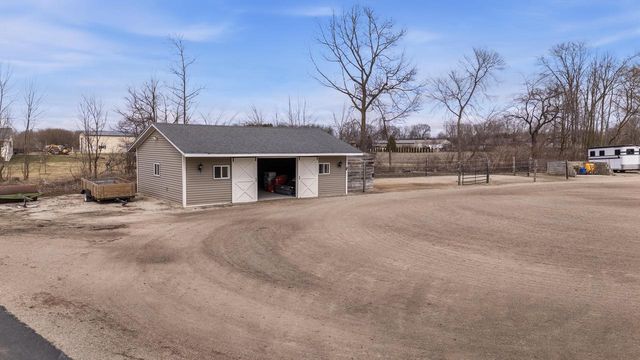 9518 State Highway 144, Kewaskum, WI 53040