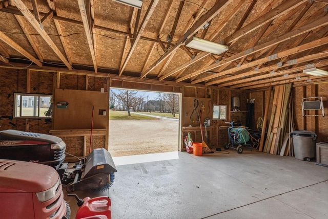 9518 State Highway 144, Kewaskum, WI 53040