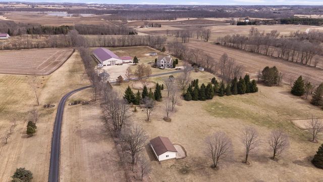 9518 State Highway 144, Kewaskum, WI 53040