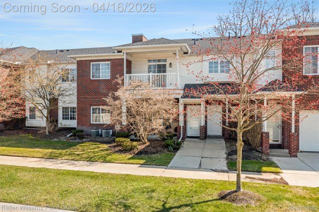 5494 Acorn Lane, Sterling Heights, MI 48314