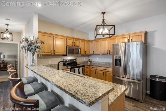 5494 Acorn Lane, Sterling Heights, MI 48314