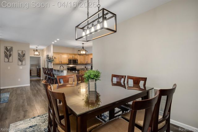 5494 Acorn Lane, Sterling Heights, MI 48314