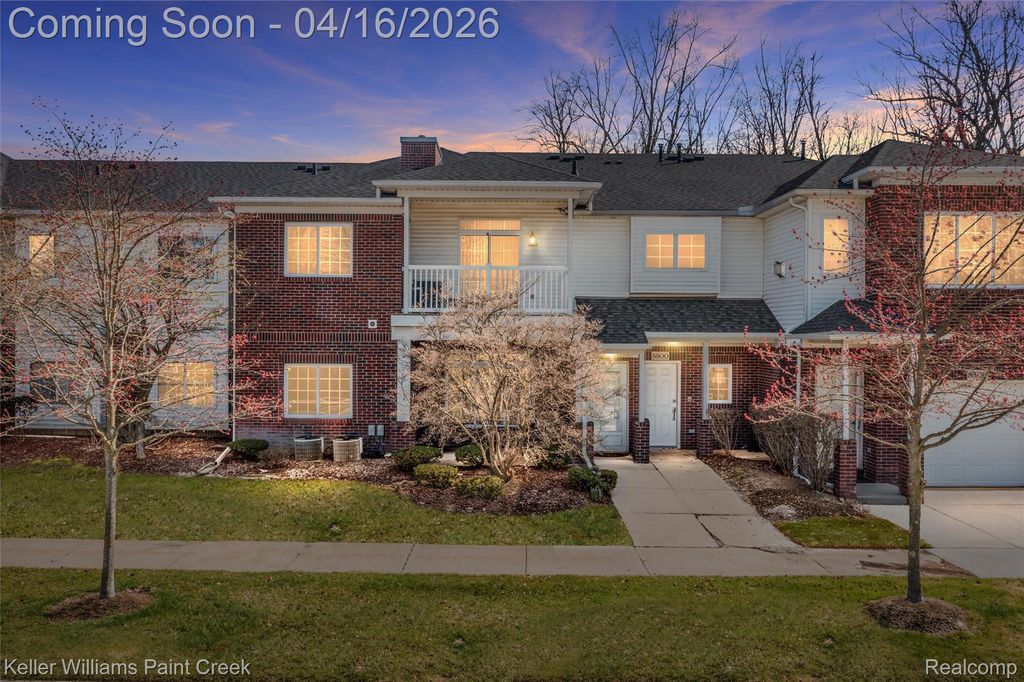 5494 Acorn Lane, Sterling Heights, MI 48314