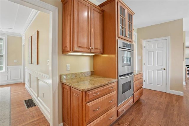 37 The Flume, Amherst, NH 03031