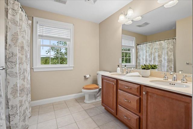 37 The Flume, Amherst, NH 03031
