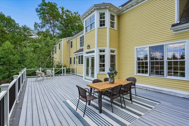 37 The Flume, Amherst, NH 03031
