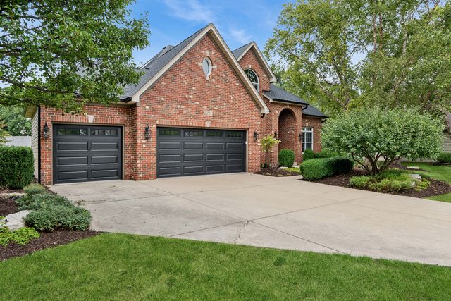 2211 Joyce Lane, Naperville, IL 60564