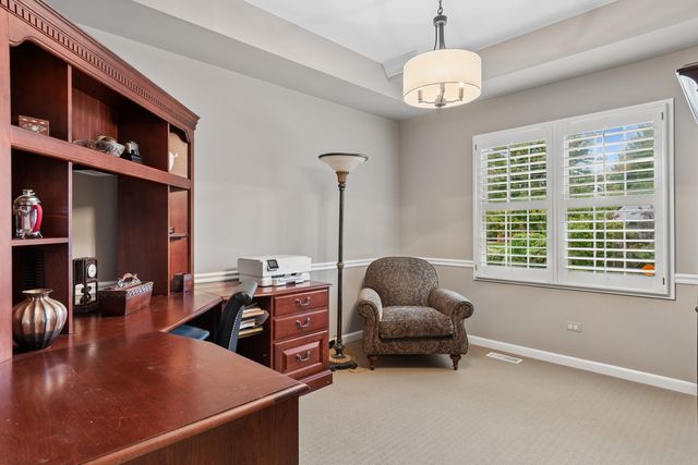 2211 Joyce Lane, Naperville, IL 60564