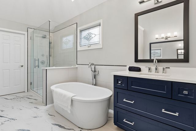 2211 Joyce Lane, Naperville, IL 60564