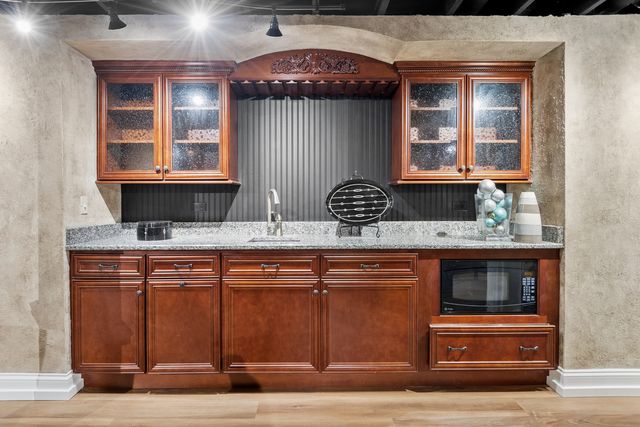 2211 Joyce Lane, Naperville, IL 60564