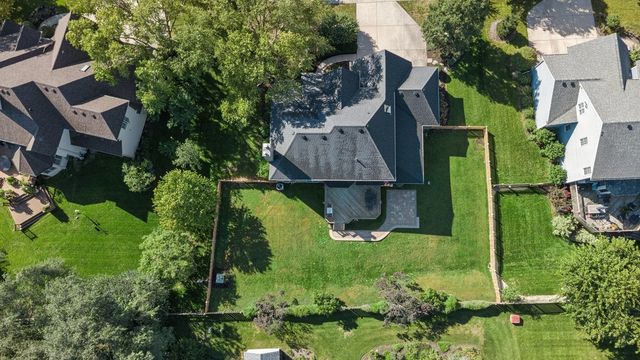 2211 Joyce Lane, Naperville, IL 60564