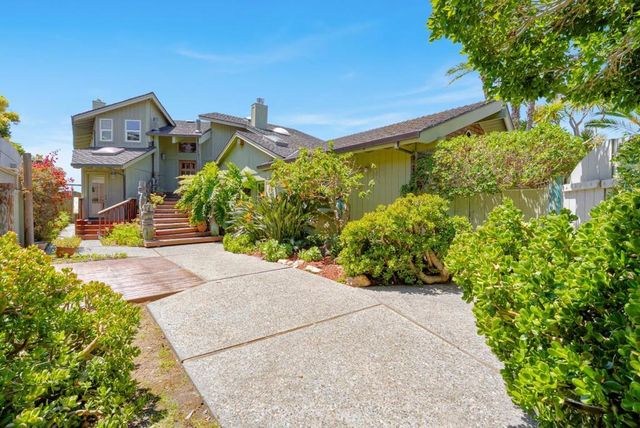 3020 Pleasure Point Drive, Santa Cruz, CA 95062