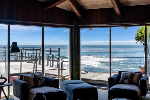 3020 Pleasure Point Drive, Santa Cruz, CA 95062