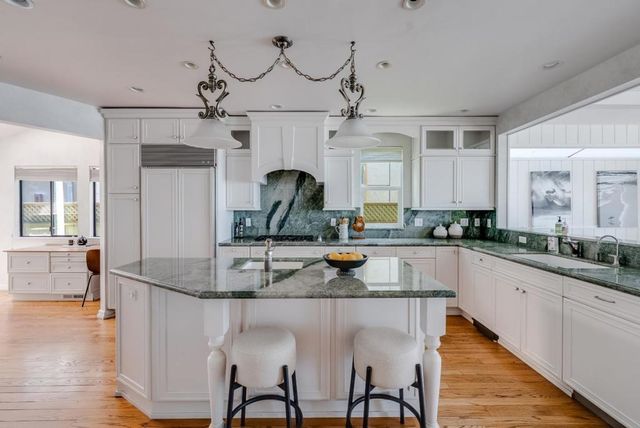 3020 Pleasure Point Drive, Santa Cruz, CA 95062