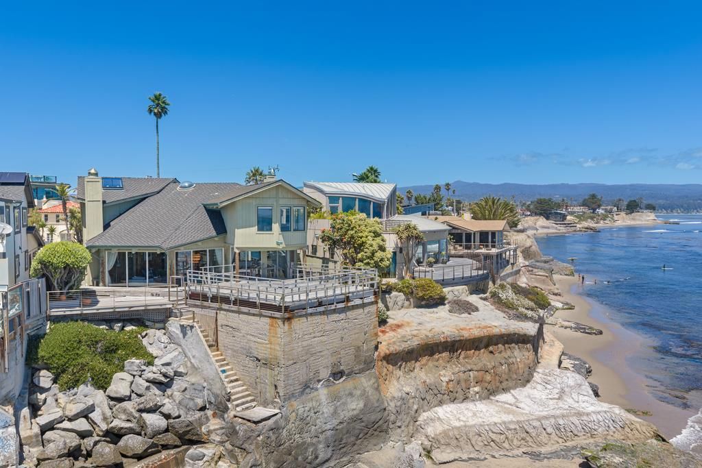 Image 13 of property listing at 3020 Pleasure Point Drive, Santa Cruz, CA 95062