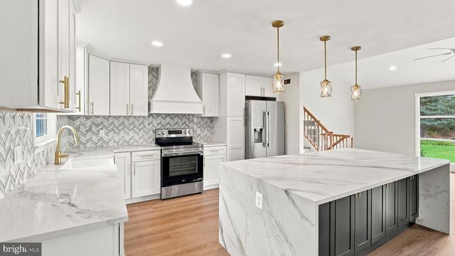 3632 BRISTOL RD, Chalfont, PA 18914