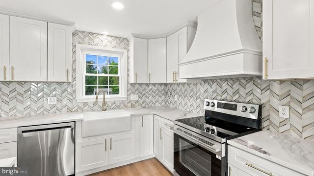 3632 BRISTOL RD, Chalfont, PA 18914