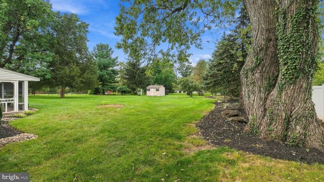3632 BRISTOL RD, Chalfont, PA 18914