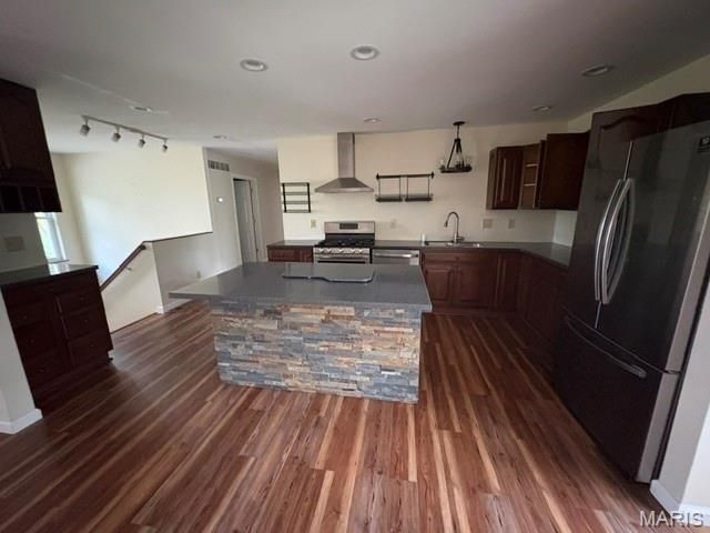 1232 W Springfield Road, St Clair, MO 63077