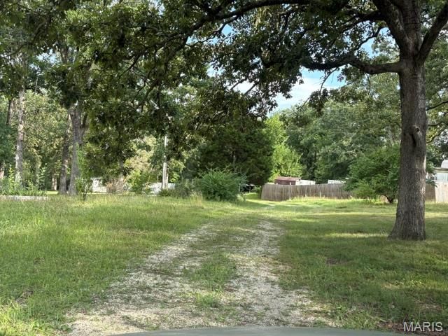 1232 W Springfield Road, St Clair, MO 63077