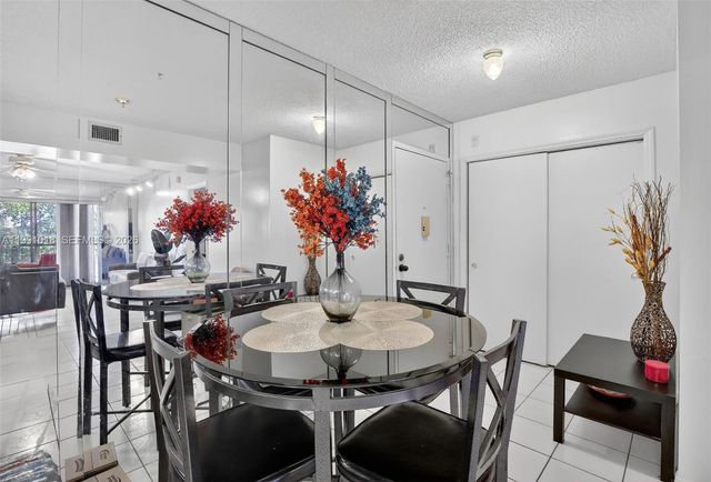 4172 Inverrary Dr 503, Lauderhill, FL 33319