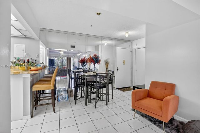 4172 Inverrary Dr 503, Lauderhill, FL 33319