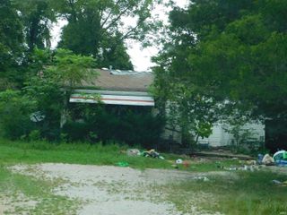 1541 S Leatherwood Road, Bedford, IN 47421