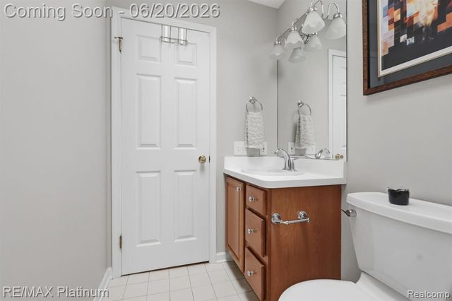 814 Whisperwood Drive, Fenton, MI 48430