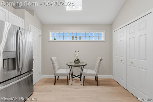 814 Whisperwood Drive, Fenton, MI 48430