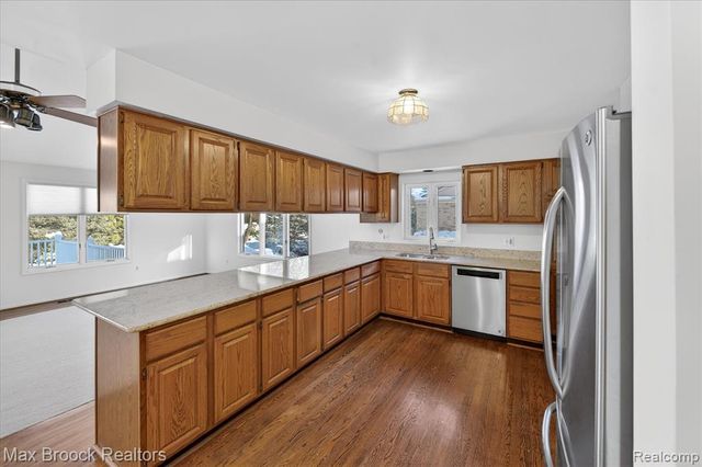 1509 Yorkshire Road, Birmingham, MI 48009