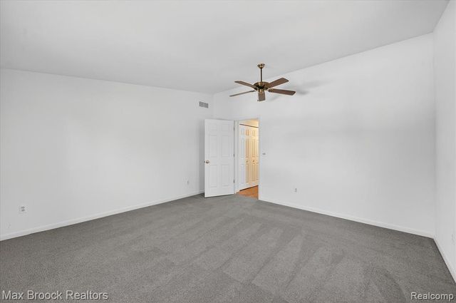 1509 Yorkshire Road, Birmingham, MI 48009