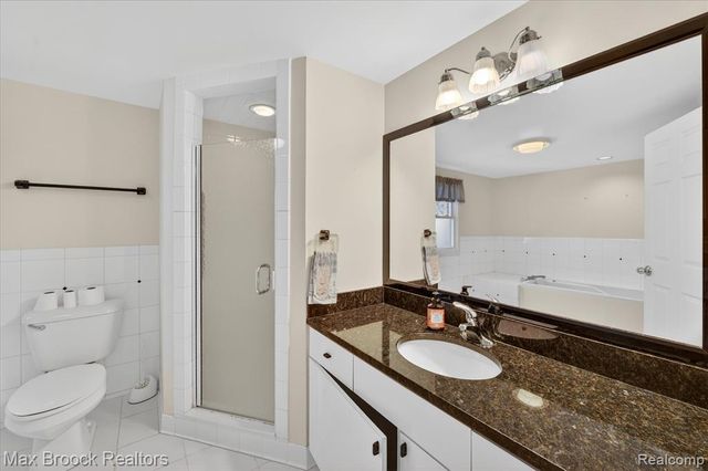 1509 Yorkshire Road, Birmingham, MI 48009